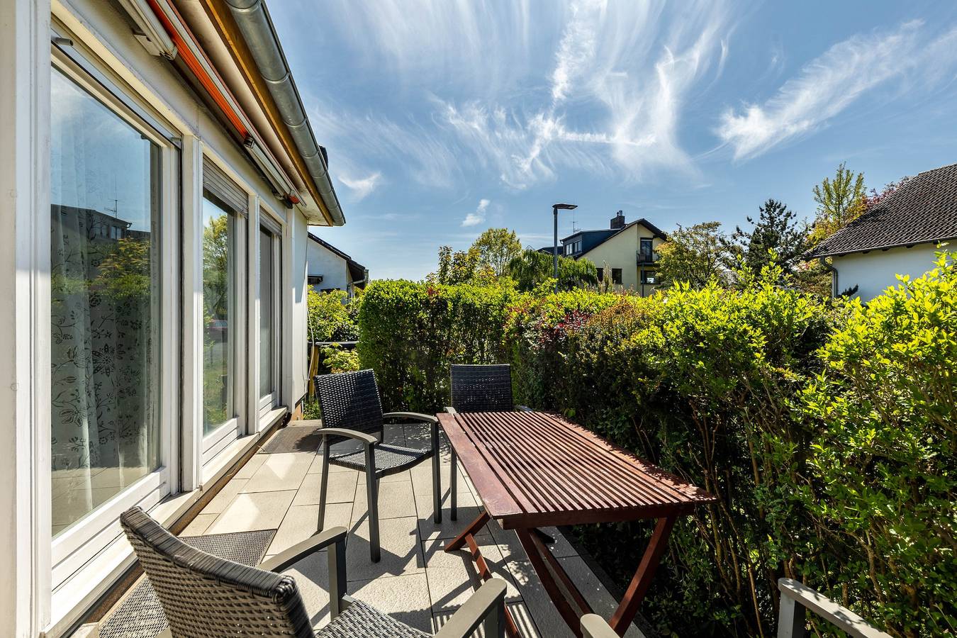 Ganze Wohnung, Ferienwohnung Oberamsel" mit privater Terrasse, Gemeinschaftsgarten und Wlan in Marburg, Landkreis Marburg-Biedenkopf