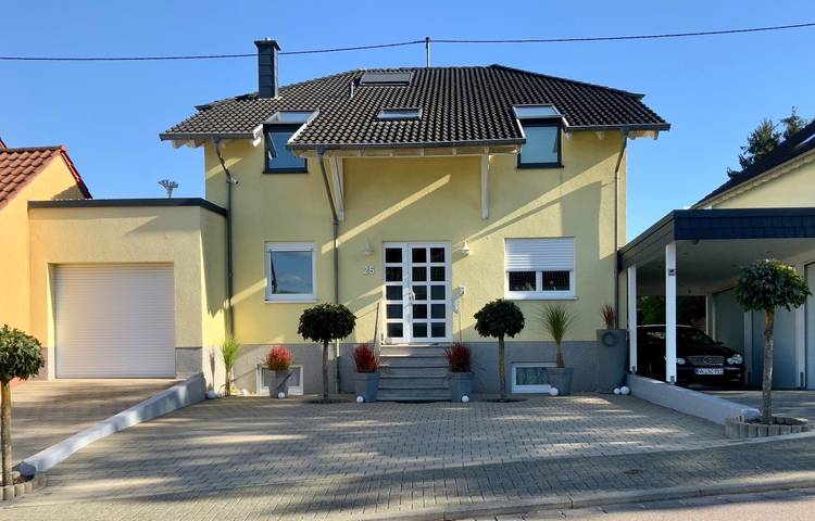Ferienwohnung für 3 Personen, mit Terrasse und Ausblick in Eppelborn