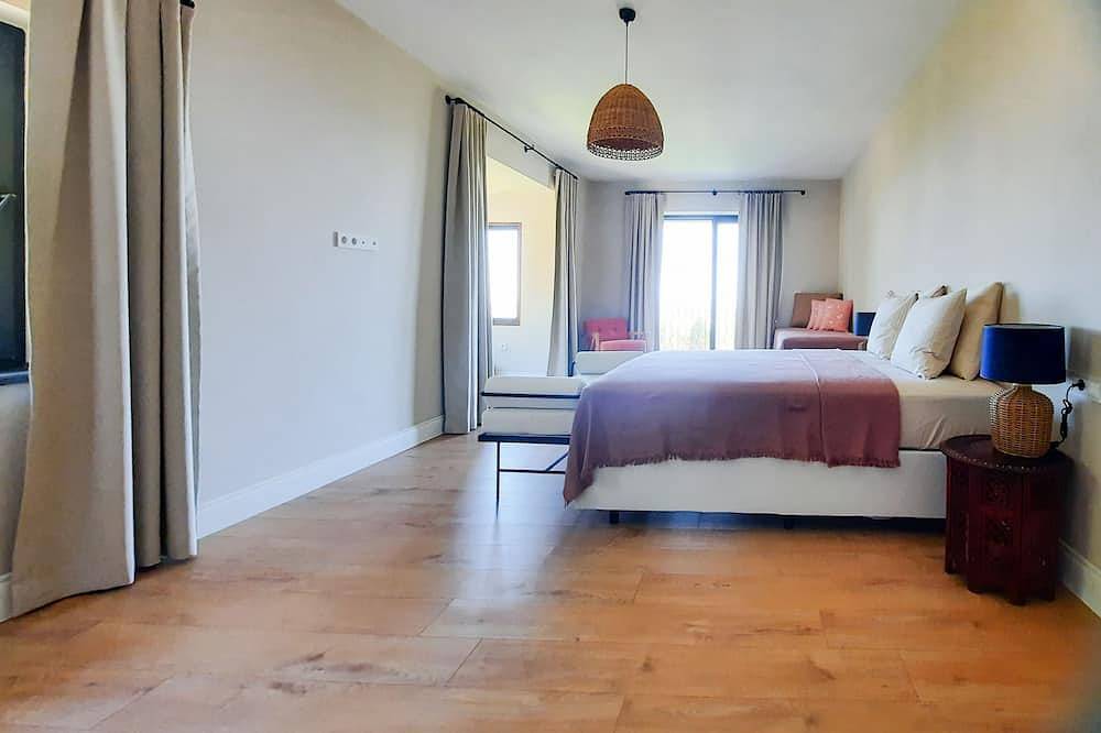 Private property with panoramic views, huge pool in Manavgat, Antalya Province