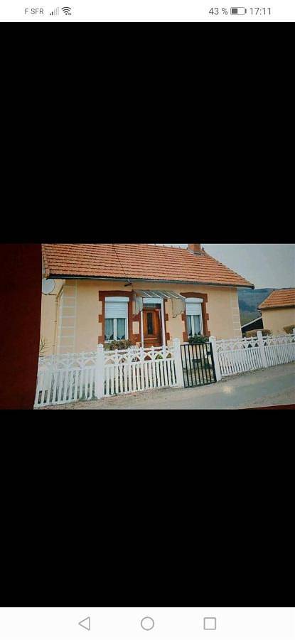 Gîte pour 4 personnes, avec Balcon ainsi que Terrasse et Vue à Broye