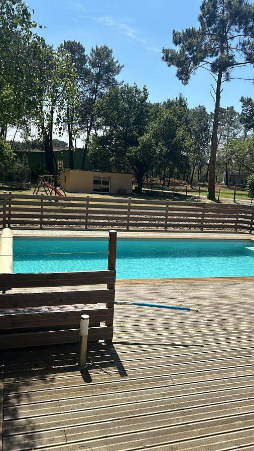 Location de vacances pour 10 personnes, avec piscine ainsi que vue et jardin à Guécélard - 3
