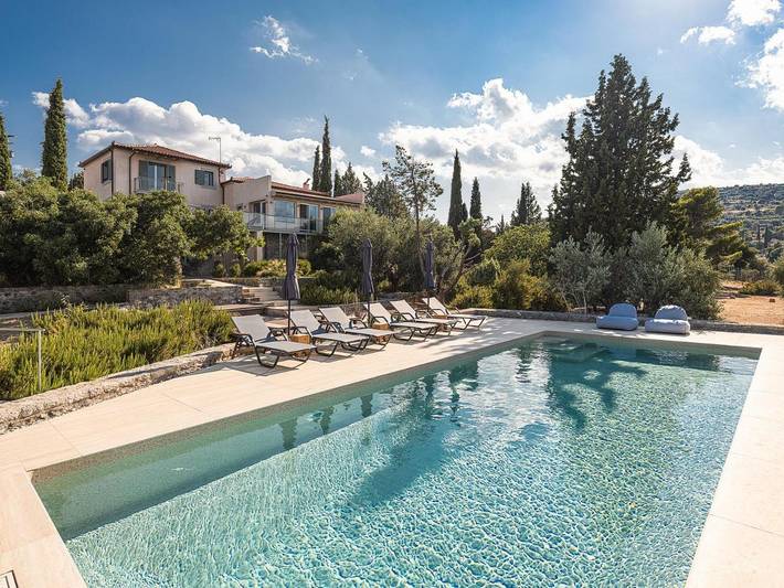 Villa per 10 persone, con giardino e piscina nonché panorama in Delfi