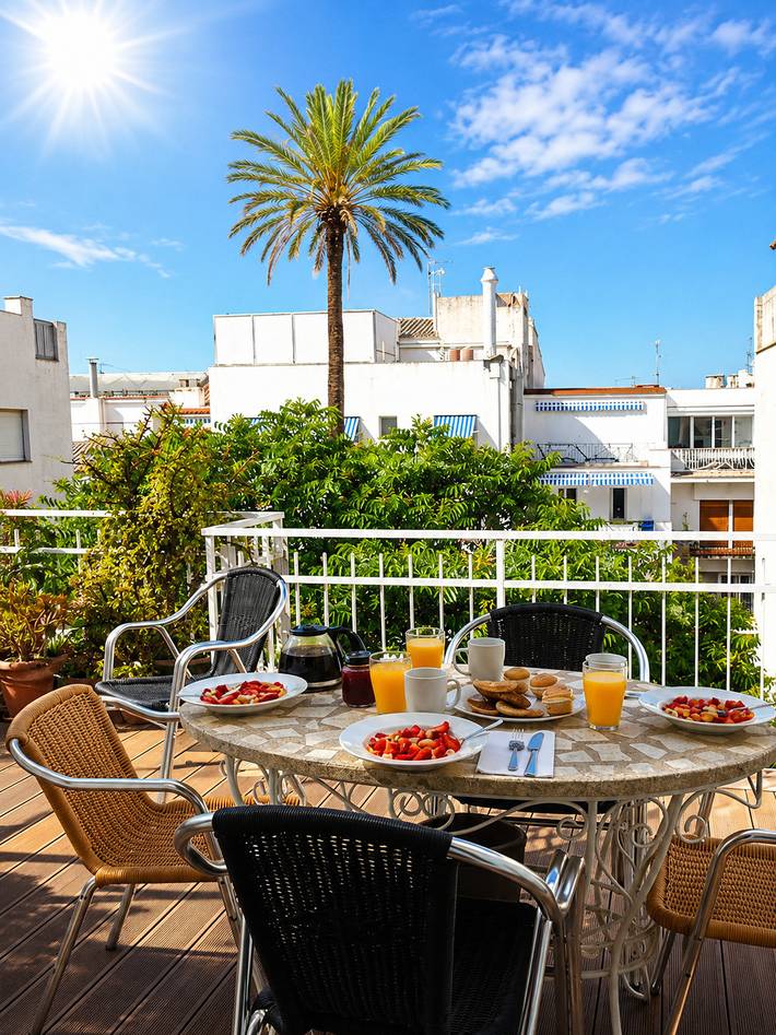 Appartamento intero, Appartamento vacanze per 5 persone con terrazza in Sitges, Garraf