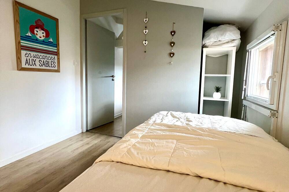 Gîte proche Plage x 4 pers 43m2 Piscine & parking in Les Sables-d'Olonne, Vendée