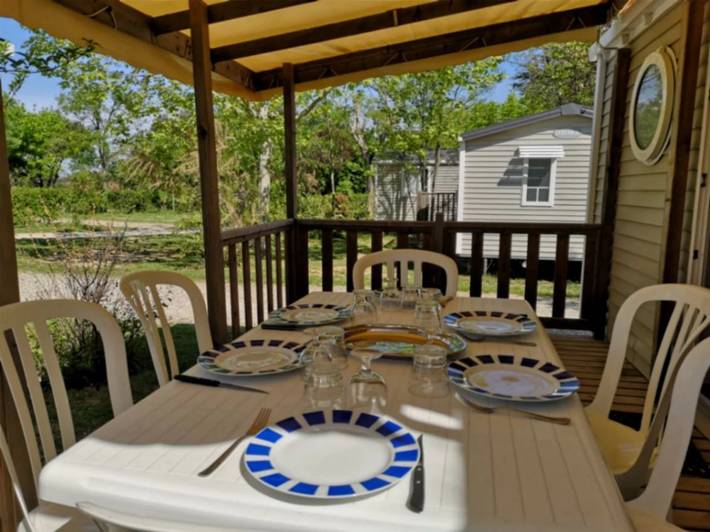 Mobil home pour 6 personnes, avec bassin pour enfant à Collias - 4