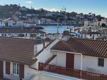 Gîte pour 4 personnes, avec terrasse dans Gare De Saint Jean De Luz