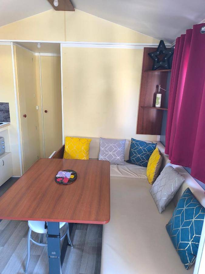 Camping pour 4 personnes, avec terrasse