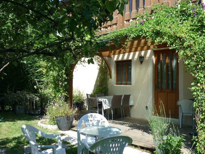 Gîte pour 4 personnes, avec Terrasse et Jardin