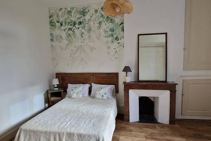 Gîte pour 4 personnes, avec terrasse à Dole - 3