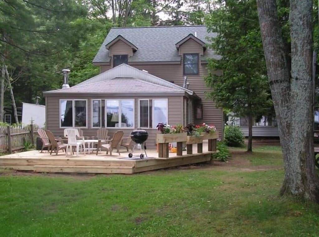 Higgins Lake Gem - Einzigartige Seepromenade in Higgins Lake