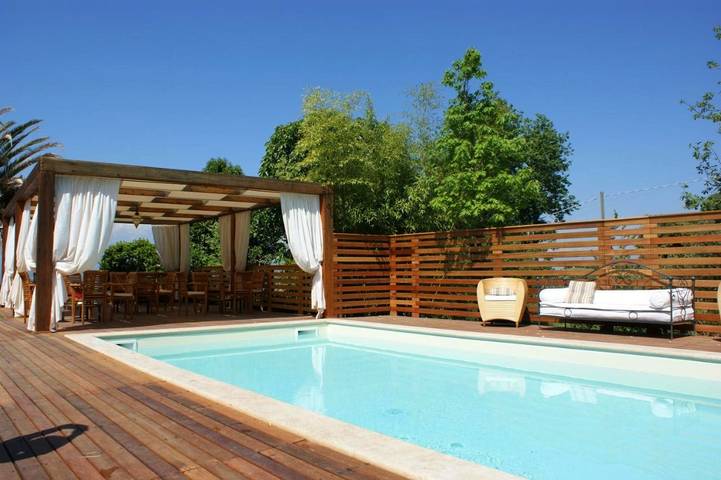 Casa vacanza per 3 persone, con Terrazza e Idromassaggio nonché Giardino e Piscina a Magliano Sabina