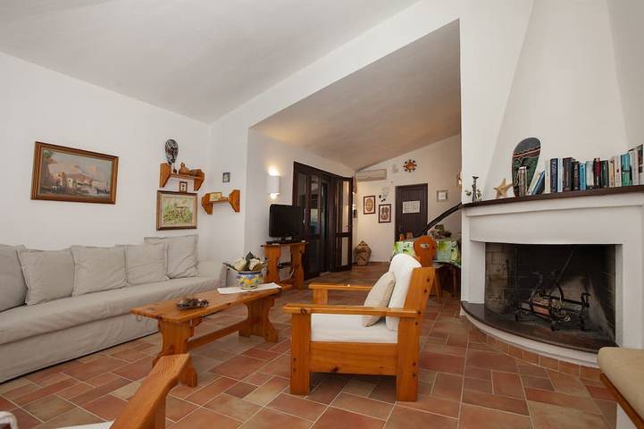 Villa with private pool, with panoramic sea view and breathtaking sunset in Torre delle Stelle, Maracalagonis