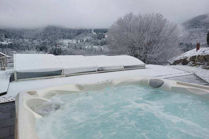 Chalet pour 8 personnes, avec jardin et jacuzzi
