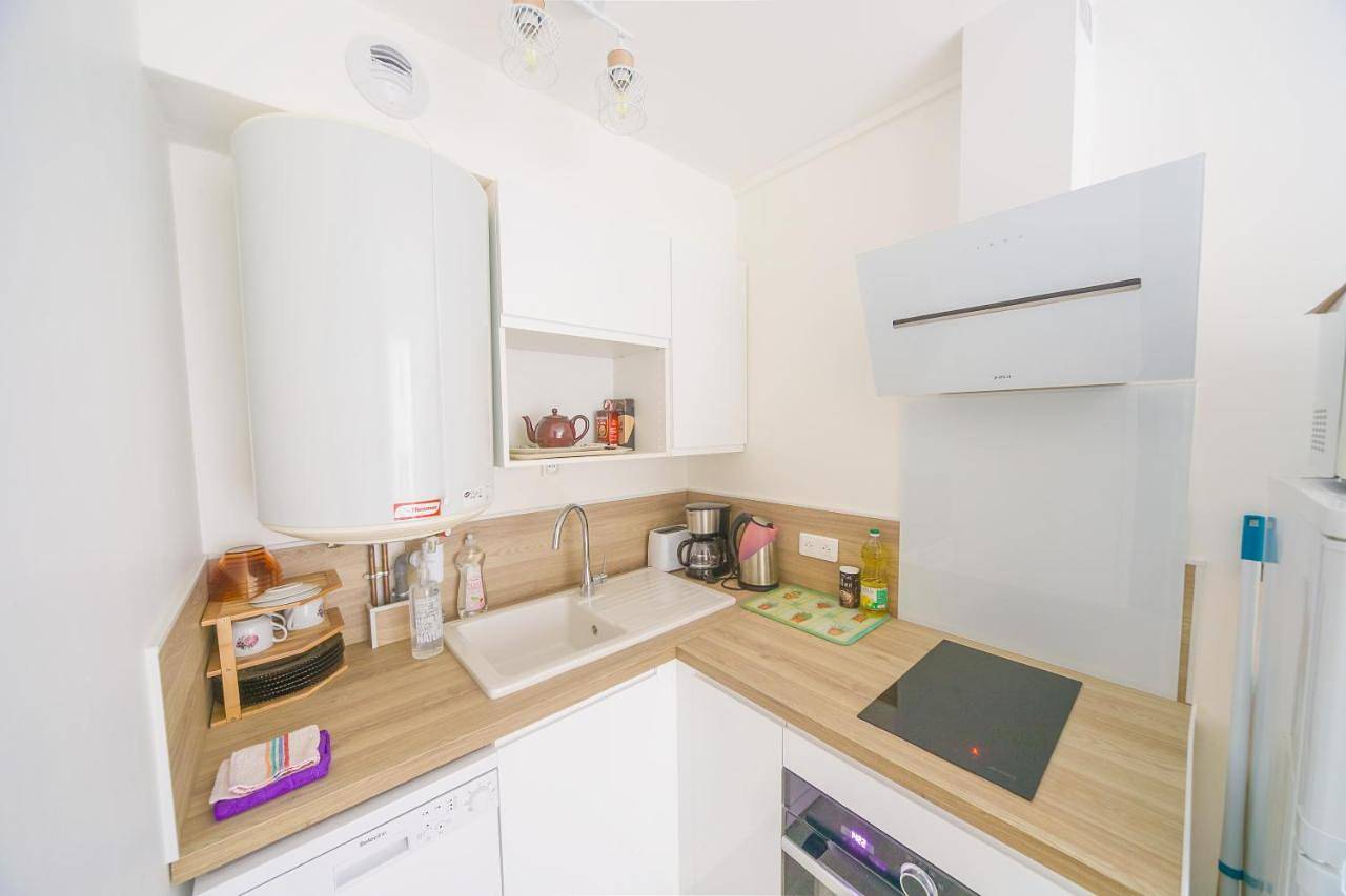 Appartement entier, Appartement en rez-de-chaussée avec jardin in Saint-Genis-Laval, Lyon et ses environs