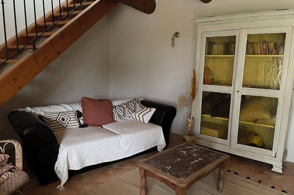 The Mas des Ailles gîte, in the heart of the Vaucluse! in Sarrians, Vaucluse