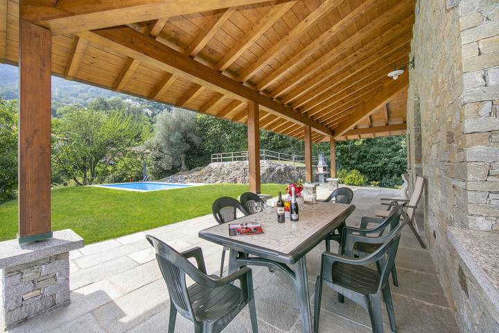 Ferienhaus für 9 Personen, mit Seeblick und Terrasse sowie Pool in Comune di San Siro - 4