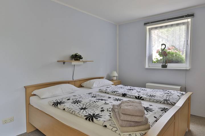 Ferienwohnung für 2 Personen, mit Terrasse und Garten in Kröpelin - 4