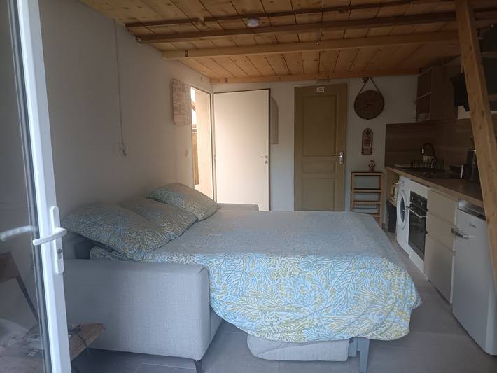 Apartamento entero, Le patio de Gréasque - studio climatisé in Gréasque, Costa mediterránea (Francia)