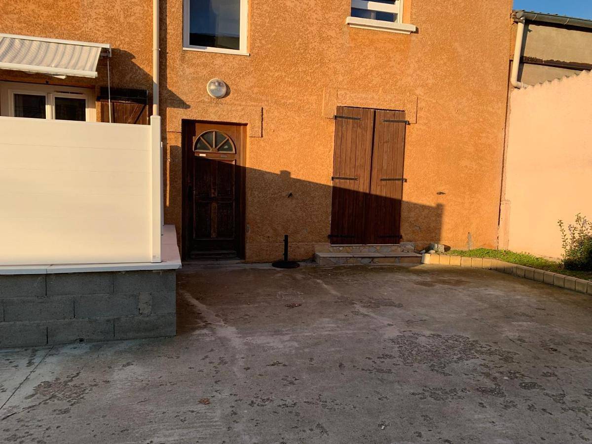 Appartement entier, Spacieux appartement idéal séjour pro famille in Veauche, Montbrison