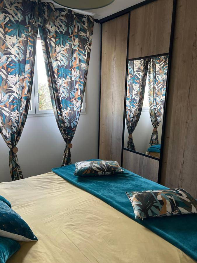 Maison d’hôte pour 2 personnes, avec Terrasse et Jardin ainsi que Piscine et Vue dans l' Eure - 4