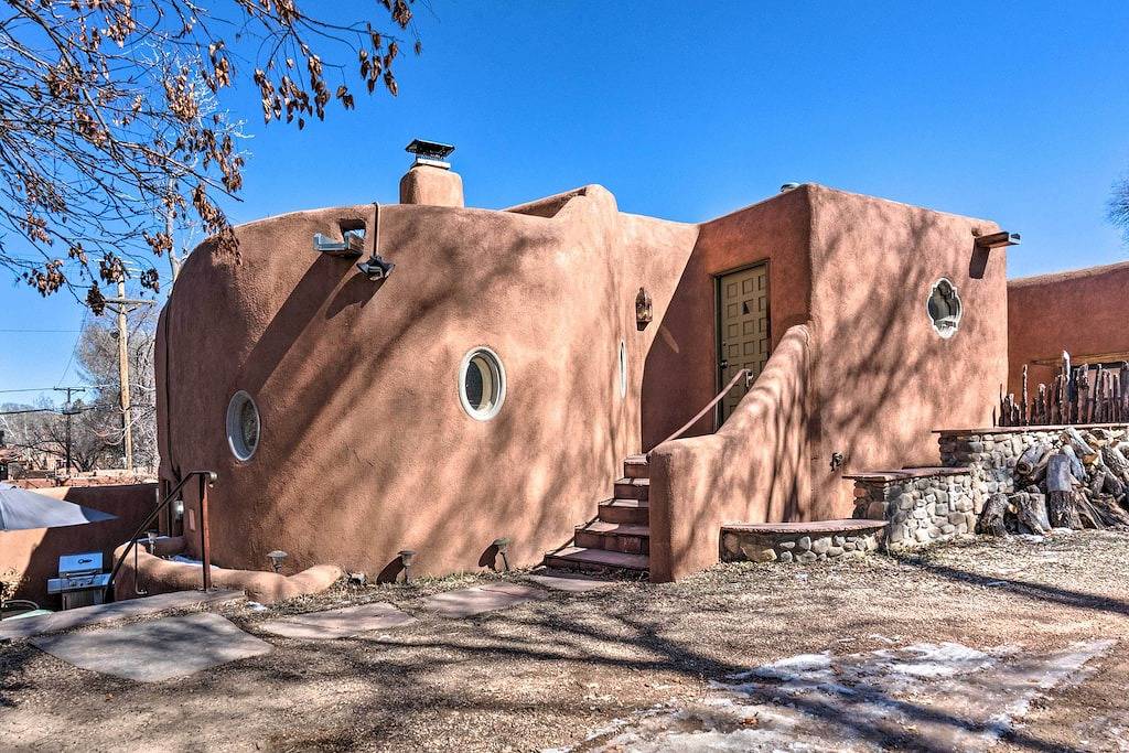 Einzigartiger Bungalow im Adobe-Stil im historischen Santa Fe! in Santa Fe, Santa Fe County