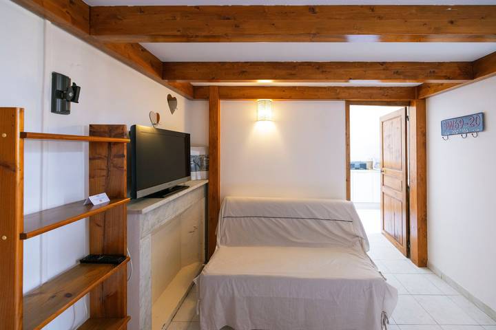 Ganze Wohnung, Gemütliches Apartment an der Place Paoli – Bergblick im Herzen von Corte in Corte, Regionaler Naturpark Korsika