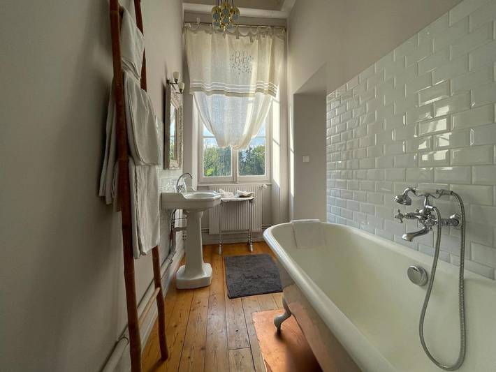 Location de vacances pour 4 personnes, avec jardin et vue à Ornans - 3