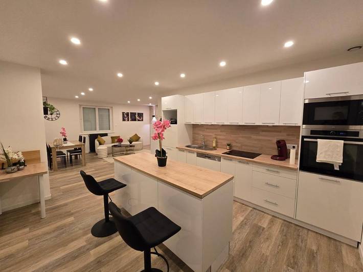 Location de vacances pour 8 personnes, avec jardin dans Damprichard - 3