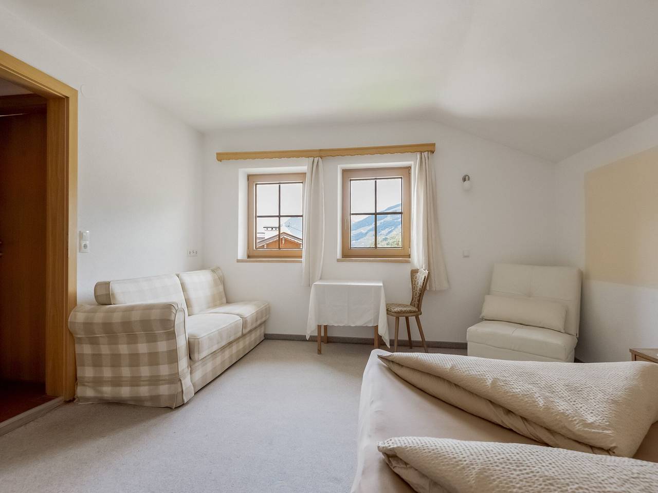 Geheel appartement, Modern vakantieappartement met uitzicht in Hainzenberg, Zillertaler Alpen