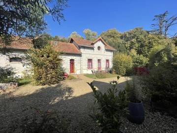 Gîte pour 9 personnes, avec terrasse et jardin à Ballan-Miré