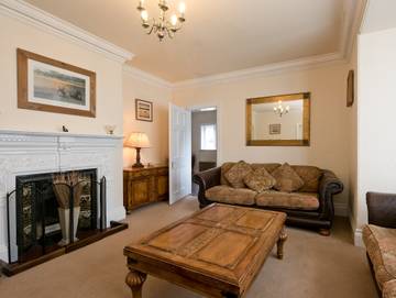 Holiday Rental for 17 People in Broomholm, Norfolk, Photo 3