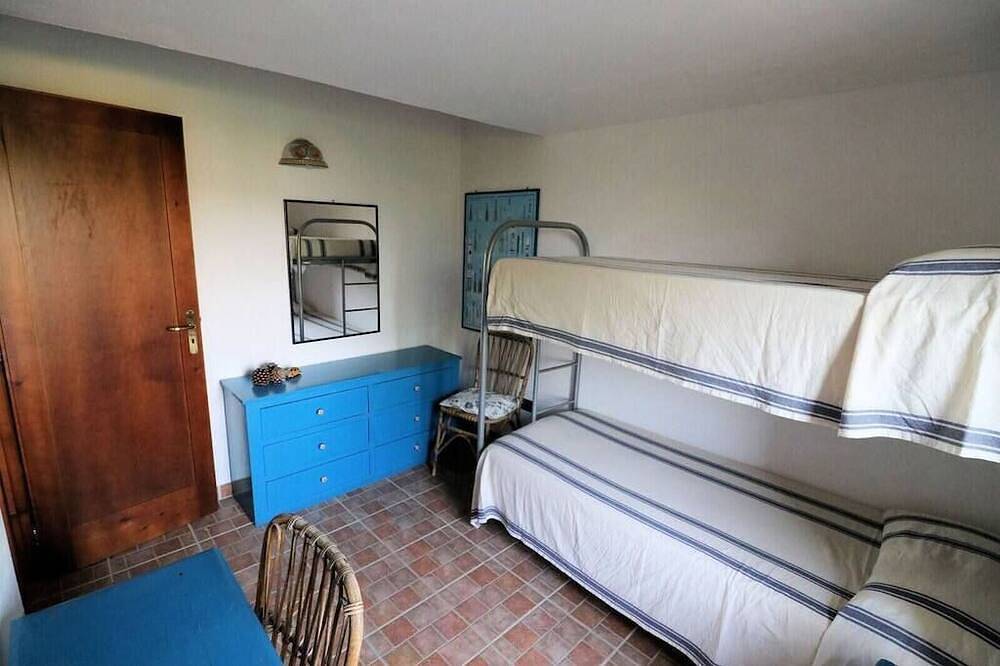 Casetta Procida, with private beach in Capo Vaticano in Faro Capo Vaticano, Vibo Valentia Provinz