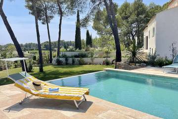 Villa pour 12 personnes, avec terrasse et jardin à Le Castellet