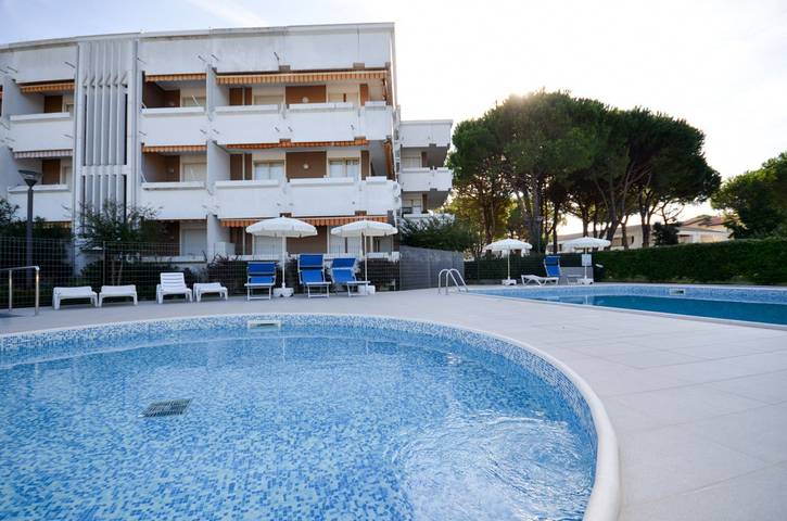 Ferienwohnung für 7 Personen, mit Balkon/Terrasse in Bibione - 2