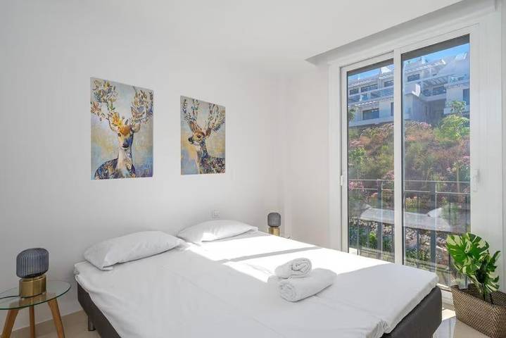 Ganze Wohnung, Ferienwohnung "Penthouse Banderas" in Strandnähe mit privatem Pool und WLAN in La Cala de Mijas, Mijas