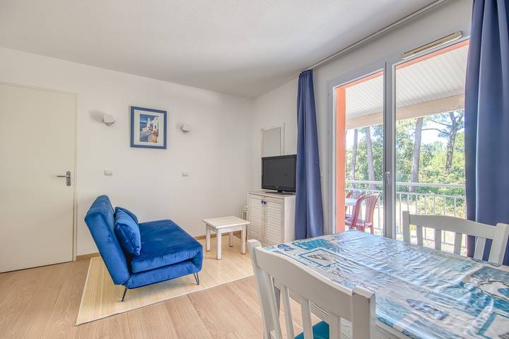 Apartamento entero, Les Vertmarines – Apartamento en Le Verdon-sur-Mer con piscina compartida y terraza in Le Verdon-sur-Mer, Lesparre-Médoc region