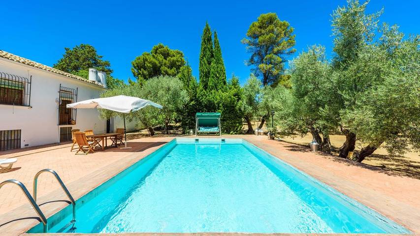 Chalet para 11 personas, con balcón/terraza y piscina en Provincia de Jaén - 2