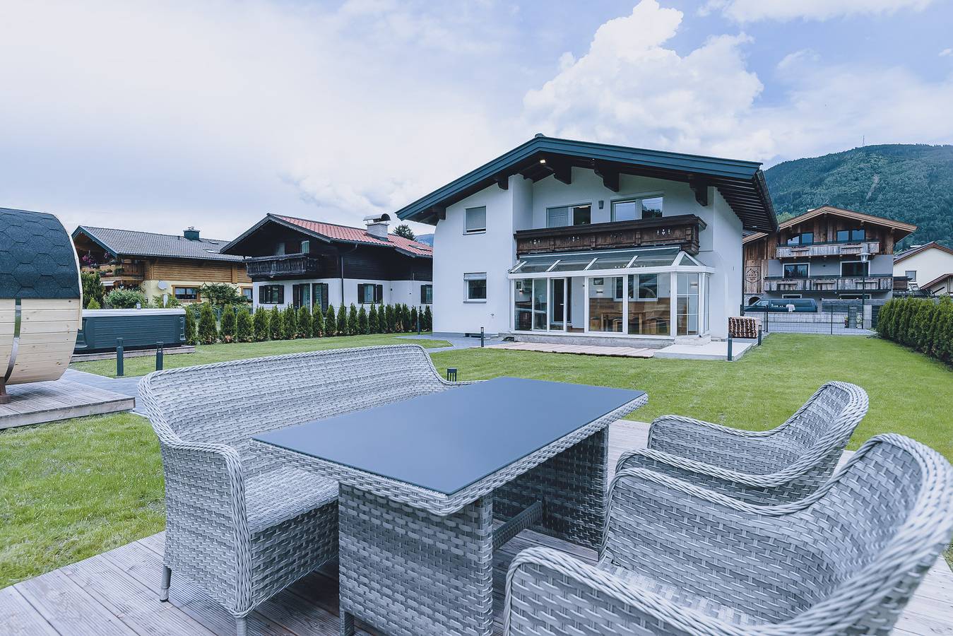 Geheel appartement, Spa Chalet - Garden Lodge in Zell am See, Pinzgau