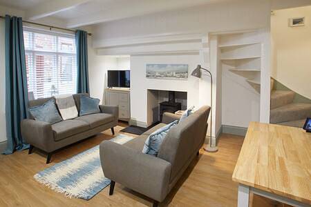 Host & Stay | Threadneedle Cottage in Whitby, North York Moors National Park