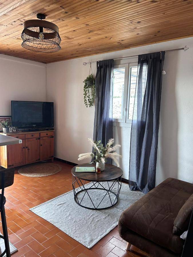 Gîte pour 2 personnes, avec jardin et vue à Mane - 3