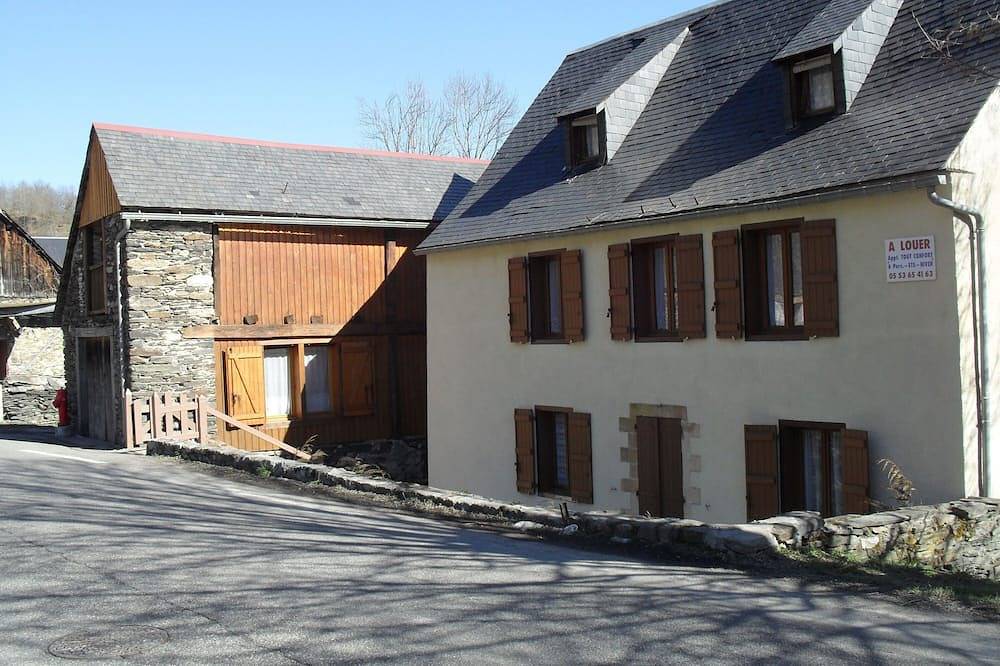 Appartement entier, Location vacances montagne in Génos, Pyrénées