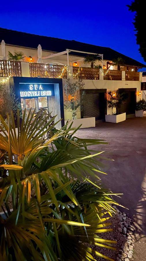 Hôtel pour 2 personnes, avec terrasse ainsi que sauna et jacuzzi à Hazebrouck - 2