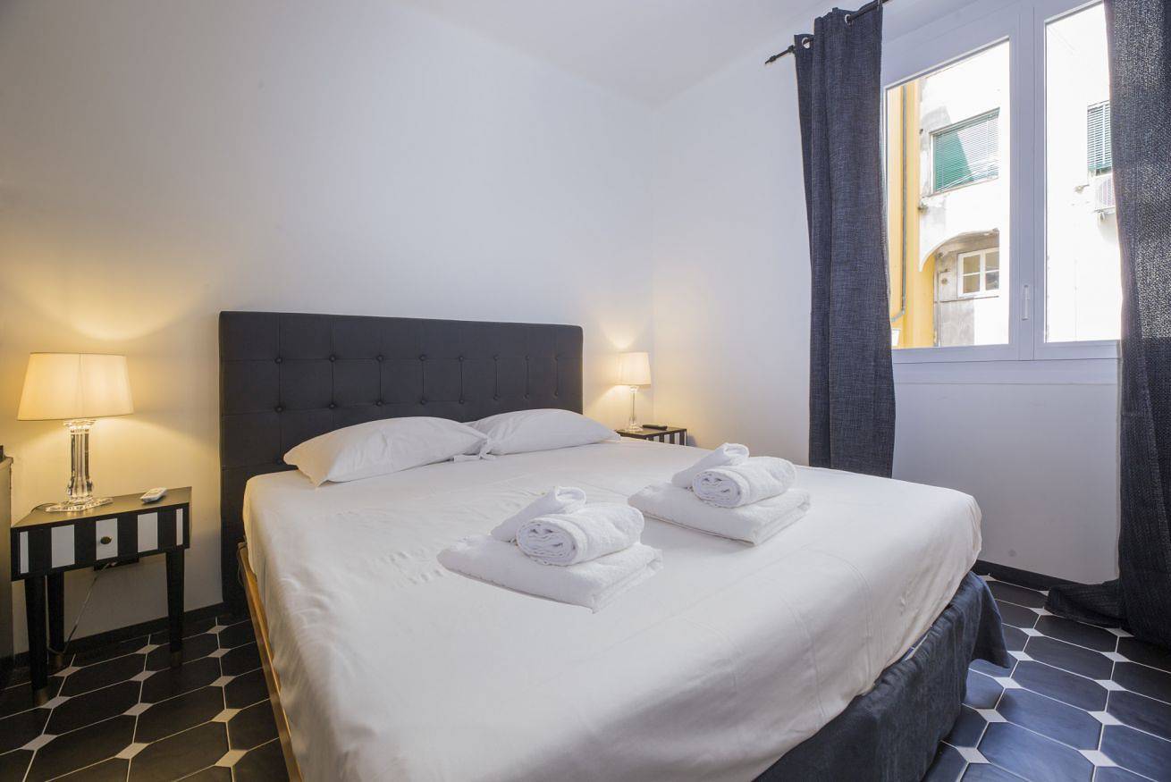 Appartamento intero, Aquarium 3' | 2Br| A/C| Historic Building By Tilo in Genova (Città), Genoa