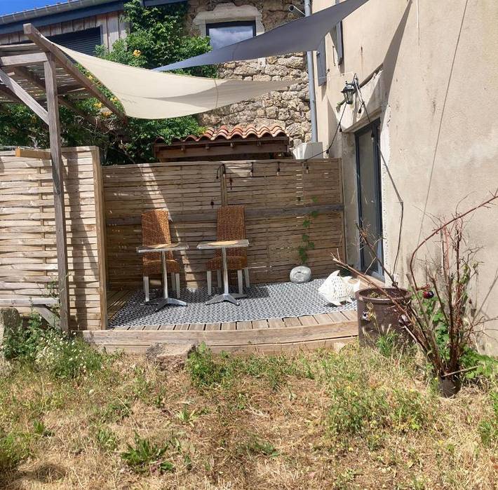 Location de vacances pour 2 personnes, avec jardin et vue à Vernoux-en-Vivarais - 3