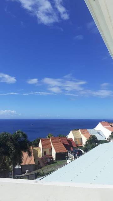 Gîte pour 2 personnes, avec vue et balcon à Case-Pilote
