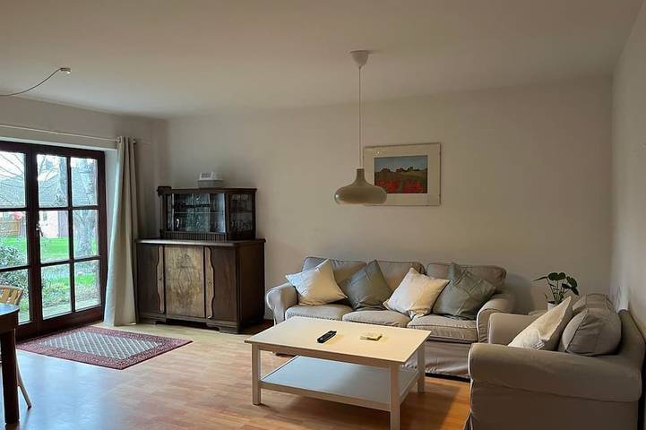 Ferienwohnung für 5 Personen, mit Terrasse und Garten sowie Sauna