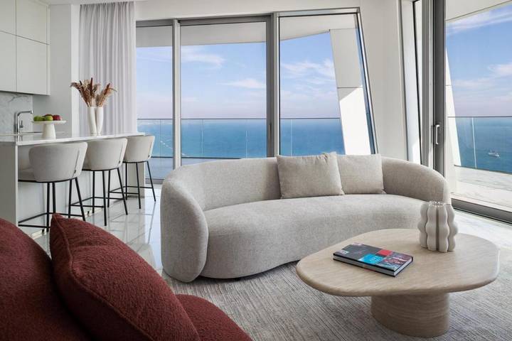 Ferienwohnung für 4 Personen, mit Pool und Sauna sowie Balkon in Limassol