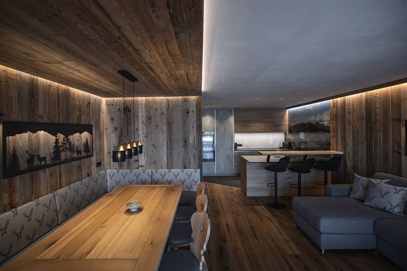 Chalet 'Rueper Hof Ruipa' con vasca idromassaggio, terrazza privata e Wi-Fi in Valdaora, Dolomiti Superski