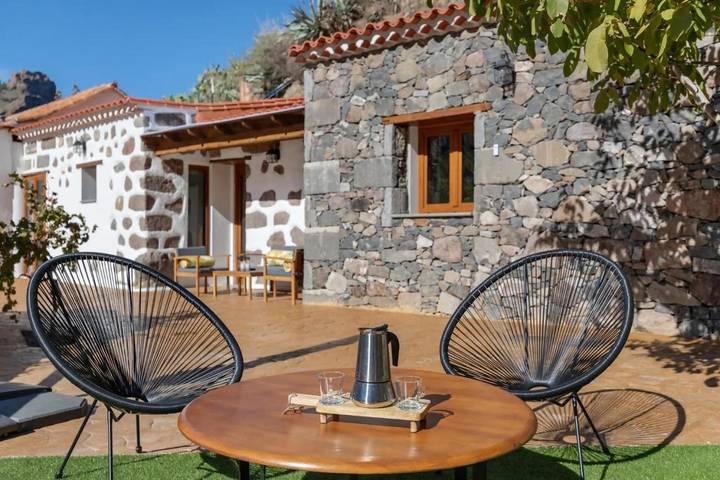 Casa rural para 2 personas, con jardín y jacuzzi en Tejeda - 2