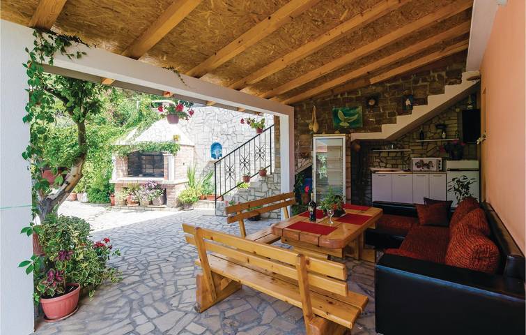 Ferienhaus für 2 Personen, mit Terrasse in Montenegro - 2